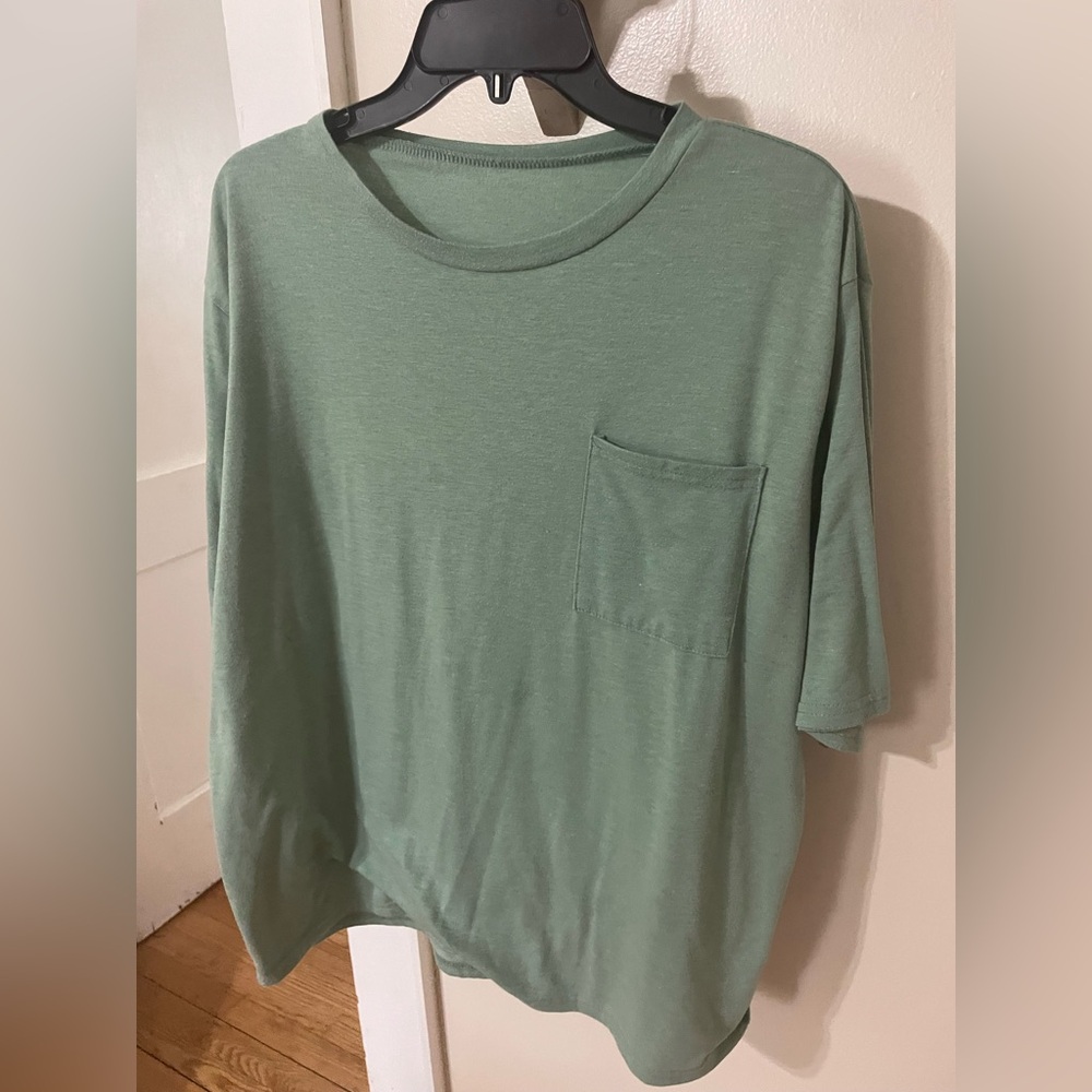 3 Shein Women's Tops!! - Picture 7 of 9